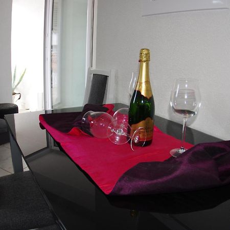 Apartments Lux マカルスカ 部屋 写真
